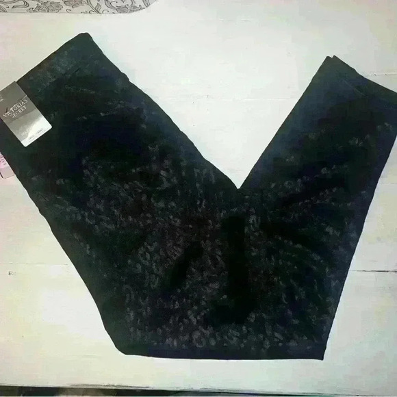 Victoria Secret High Rise performance leopard print mesh leggings 7/8 length NWT - Picture 8 of 10